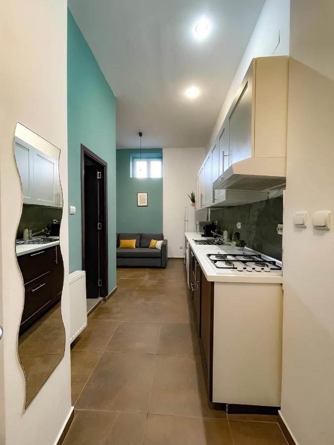 Apartamento Cool Flat In The Heart Of Bucharest'S Fun And History Exterior foto