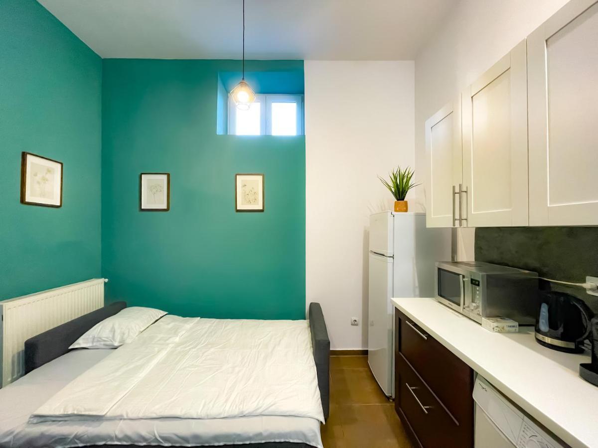 Apartamento Cool Flat In The Heart Of Bucharest'S Fun And History Exterior foto
