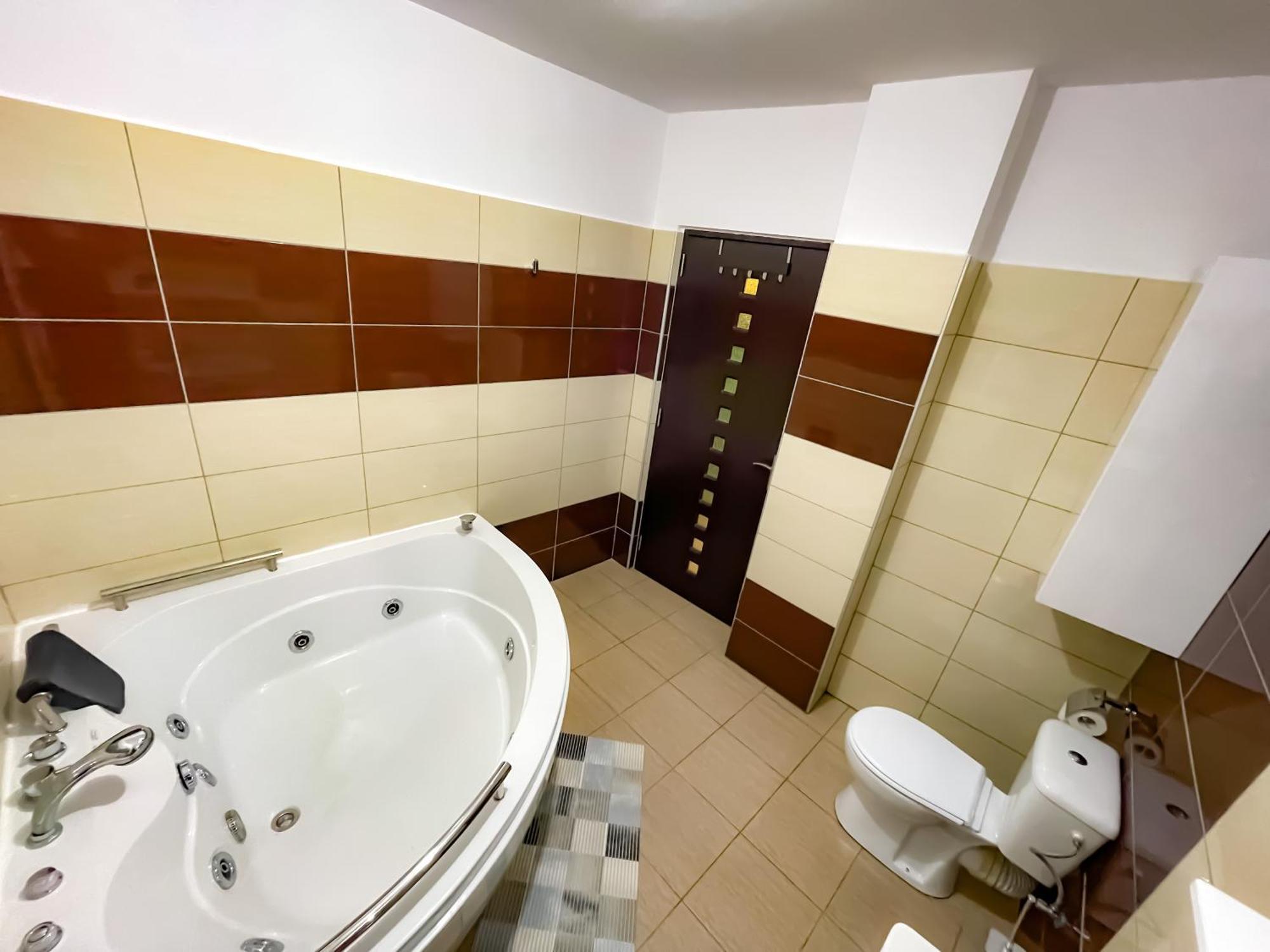 Apartamento Cool Flat In The Heart Of Bucharest'S Fun And History Exterior foto