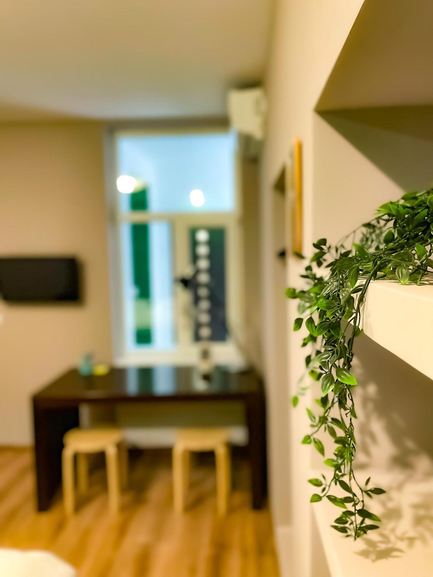 Apartamento Cool Flat In The Heart Of Bucharest'S Fun And History Exterior foto